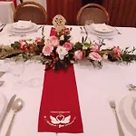 - Zum Schwanenkoenig Hotel