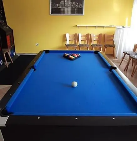 - Zum Schwanenkoenig فندق ميدهباخ