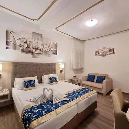 - Zum Schwanenkoenig 호텔 3*