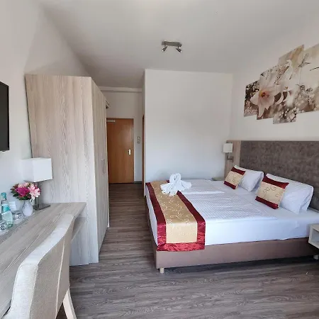 - Zum Schwanenkoenig 3* Medebach