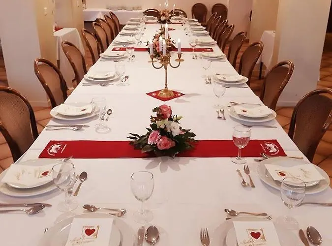 - Zum Schwanenkoenig 3*