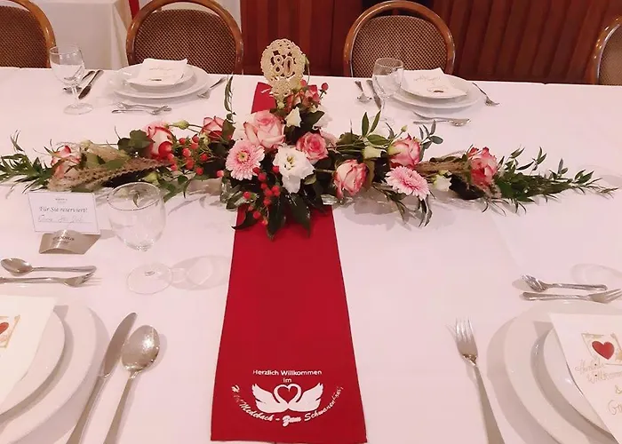 - Zum Schwanenkoenig Hotel