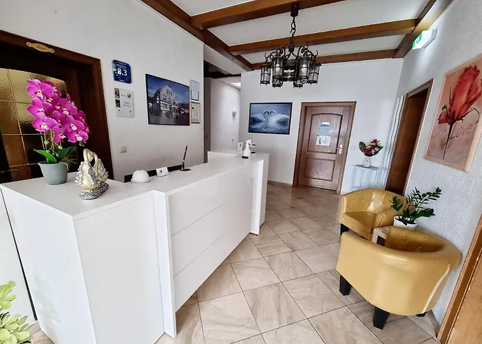 - Zum Schwanenkoenig Hotel