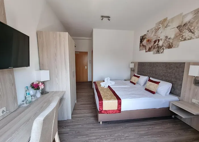 - Zum Schwanenkoenig 3* Medebach