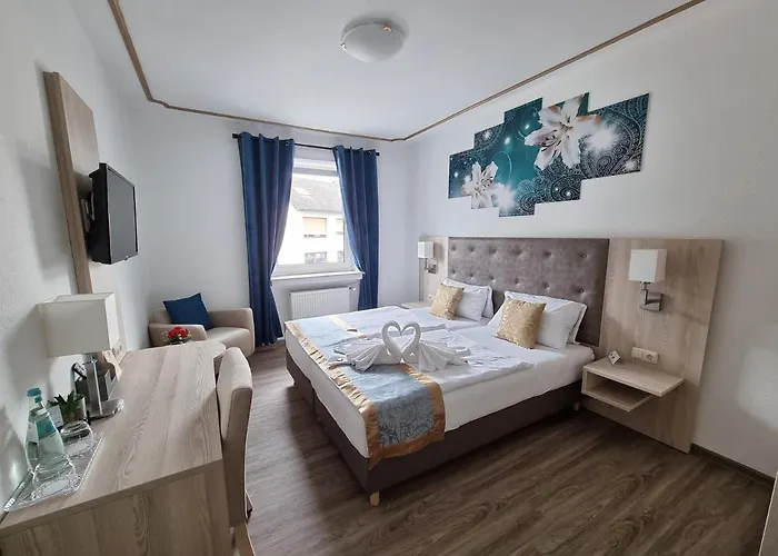 - Zum Schwanenkoenig Hotel 3*