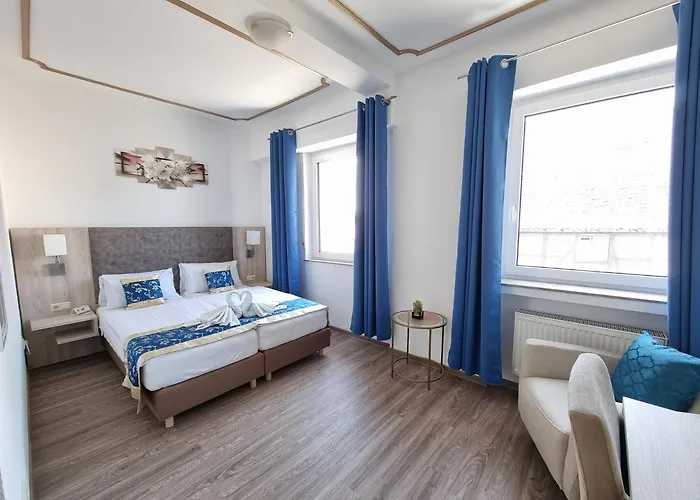 Hotel - Zum Schwanenkoenig 3*