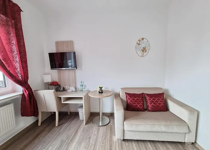 - Zum Schwanenkoenig 3*